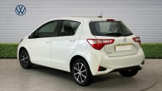 Toyota Yaris 1.5 VVT-i Icon Tech 5dr Petrol Hatchback